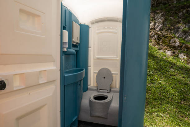 Best Wedding porta potty rental  in Edinburg, VA